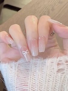 เล็บแต่งตัวด้วยมือ Pure Handmade Wearable Nail Art ฤดูใบไม้ร่วง/ฤดูหนาว 2024 ใหม่ Pure Desire High-End Sensation สีขาวเล็กน้อย ชั้นใน ลายผีเสื้อ ชั้นใน ความยาวปกติ