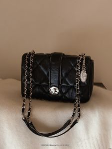 CHIO‘2ND | White Tea Inspiration Elegant Quilted Crossbody Bag