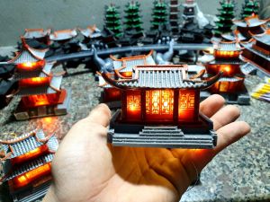Mô hình nhà 1 tầng trang trí tiểu cảnh non bộ gắn sẵn đèn..( chất liệu bột đá cao cấp)