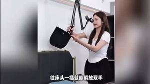 ที่จับ แท็บเล็ต/มือถือ สอดหัวเตียง / โซฟา จับได้สูงสุด 25.5cm วัสดุเหล็กคาร์บอน แข็งแรง เหมาะสำหรับนอนดูหนังบนเตียง