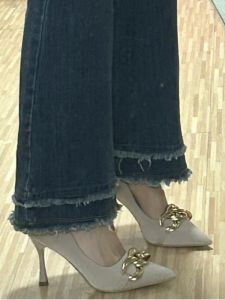 Elegant French Nude Pointed Toe High Heels Womens Shoes Fine Heel Design Sensation Celebrity Casual Fashion Single Shoes