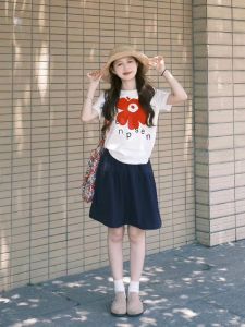 VKSOD | Summer Casual Style Womens Short Sleeve T-shirt and High Waist Mini Skirt Two-Piece Set Round Neck Print Design Slimming Effect