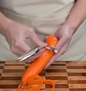 2in1 Stainless Steel Peeler Alat Kupas/Pisau Kupas Multifungsi / Pengupas Buah Sayur Alat