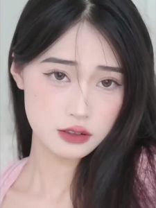 现货✨眉笔防水防汗 AKF Waterproof and sweat-proof eyebrow pencil that lasts long without fading