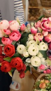 Buket Bunga Palsu Tea Rose Artifisial/Tea Rose Artificial Bouquet Flower/Bunga Dekorasi Hantaran Wisuda Fotoprops