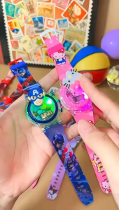 Jam Tangan Anak Digital Karakter Superhero & Sanrio Efek Lampu Lagu dan Gasing Interaktif Premium
