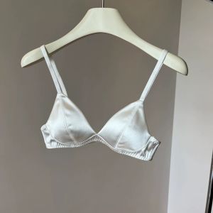 สไตล์ฝรั่งเศส ฤดูร้อน ถ้วยบาง ไร้สาย ผ้าซาติน บราสามเหลี่ยมคัพ เซ็กซี่ Pure Desire ผู้หญิง ชุดชั้นใน ลื่น ไหล่คู่ สายคล้อง