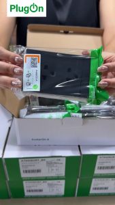 100ชุด| Schneider ชุดเต้ารับคู่ 3 ขา มีม่านนิรภัย สีดำ รุ่น AvatarOn A | A70426UST_BK | PlugOn