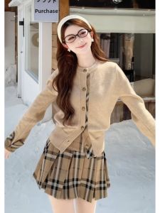 YUEZHONGWEI | Checkerboard Pattern Patchwork Slim Fit Knitted Cardigan