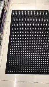Anti-Fatigue Rubber Floor Mat Commercial Grade Grease Resistant Non-Slip Recycle Tyre Floor Mats