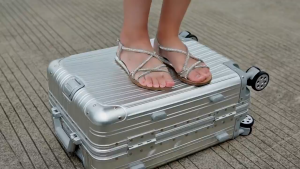[OKLIFE. SG]Aluminum-magnesium alloy suitcase password trolley case 20 inch/29 inch carry-on suitcase metal hard business suitcase