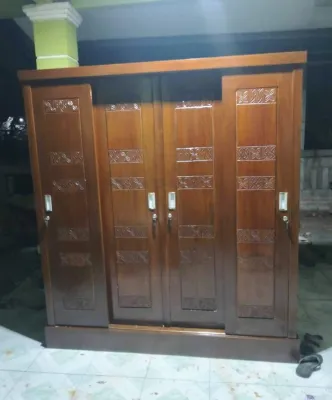 Lemari pakaian pintu 4 sliding kayu jati