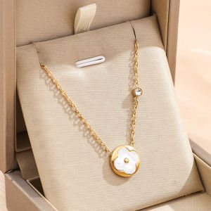 BESFOME Non Tarnish Titanium Steel Necklace Simple Fashion Four-leaf Clover Pendant White Shell Gold Plated Diamond Inlaid Necklace