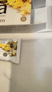 Plaivana Cream ไพลวาน่า ครีม น้ำมันไพล 14 % สำหรับทา นวด เคล็ดขัดยอก ปวดเมื่อยตามร่างกาย จากพฤติกรรมในชีวิตประจำวัน ใช้มือถือนาน นั่งนาน ๆ หรือออกกำลังกายผิดท่า ( 35g ) ราคาพิเศษ