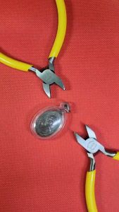 คีมหนีบตะขอ คีมหนีบห่วงพระ กระบวนการผู้พัฒนา DAITO-312 (ปากเรียบ)