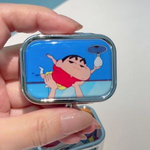 Bandai | Hộp Đựng Kim Loại Nhỏ Crayon Shin-chan Chống Ẩm Đựng Kẹo/thuốc Tiện Lợi Cho Người Hâm Mộ Anime