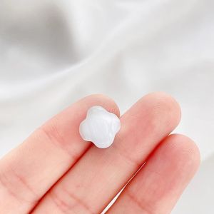 Womens Shirt Safety Pin Cats Eye Stone Brooch Pin Simple Fixed Clothes Small Neck Flower Accessory Anti-Light Exposure