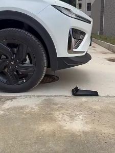 เหมาะสำหรับ Neta x EV ด้านหลังประตูซับล้อหลังป้องกันโคลนทรายบังโคลนผลิตภัณฑ์พิเศษภายนอกตกแต่งการปรับเปลี่ยนอุปกรณ์ตกแต่งเจาะฟรี