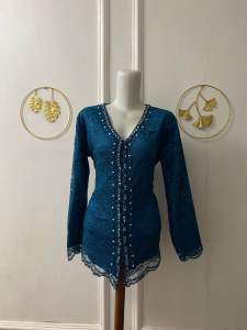 Kebaya encim/kutubaru mutiara/kebaya modern/kebaya bridesmaid
