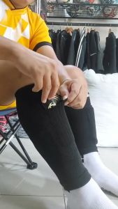 Skin Deker Shin Guard Deker Lakop AVO Pelindung Kaki Untuk Sepak Bola Dan Futsal Sekin Decker