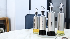 Oil Sauce Vinegar Bottle Flip Cap Stopper Dispenser Pourer Faucet Kitchen Tool