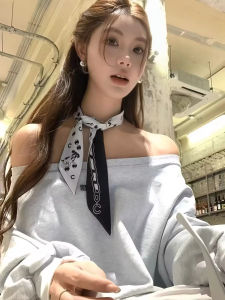 ผ้าพันคอไหมสีดำขาวสำหรับผู้หญิง ผ้าพันคอแบบยาวสุดเก๋ ฤดูใบไม้ผลิ 2025 ผ้าพันคอแบบสั้นสำหรับเด็กและเยาวชน