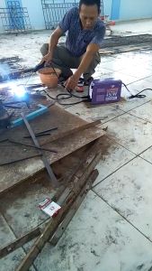 LAKONI BASIC 124IXS Mesin Travo Las Listrik Welding Inverter Trafo Travolas 124 IXS 124 IXR 124IXR