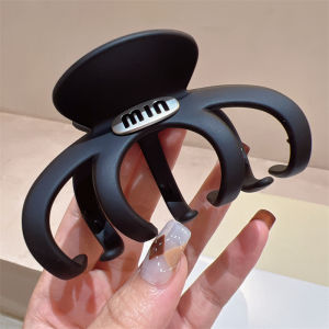 New Fashionable Large Pumpkin Hair Clip Womens Simple Lazy Style Hair Accessories Korean Version Premium Quality Hair Grips