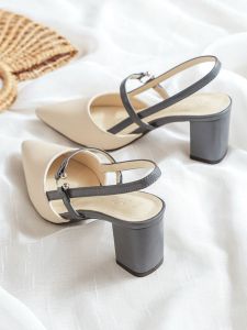 รองเท้าแตะส้นสูงหัวแหลมสไตล์แฟชั่นฤดูร้อนสำหรับผู้หญิง รองเท้าแตะส้นหนาแบบสวมหัวแบบอ่อนๆ รองเท้าส้นเดี่ยวสำหรับใส่กับกระโปรง