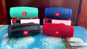 Loa Mini Charge 3 Nghe Rõ Âm Thanh Mạnh Dù Kích Thước Nhỏ Cắm USB & Thẻ Nhớ Nghe Ngay