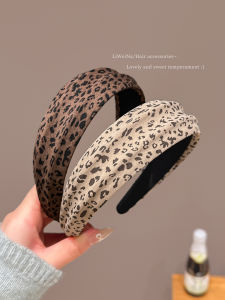 Fashionable Leopard Print Wide Edge Hairband Womens Versatile Hair Clip High Hairline Face Washing Styling Hairband Stylish Hair Accessories