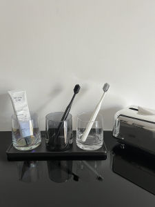 Bộ Tách Đựng Nước Trong Suốt PGLP Ins Phong Cách Cặp Đôi Cao Cấp Giá Trị Thẩm Mỹ Tủ Kệ Thủy Tinh Đựng Nước Cho Ba Thành Viên Trong Gia Đình