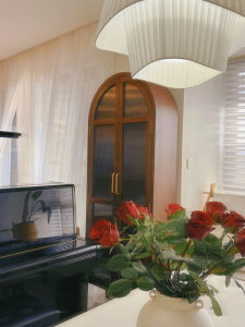 American Arch Bookcase French Retro Wine Cabinet Scandinavian Solid Wood Customizable For Home Black Sideboard Cabinet with Glass Door