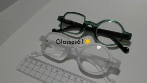 แว่นสายตายาว สำหรับหนังสือ การทรงวินเทจ ขาแว่นเป็นหลัก ของแว่น 3 ตระกูล