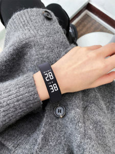 Smart Bracelet Womens Multi-Function Charging Dormitory Wake up Strong Alarm Silent Vibration Sports Electronic Watch