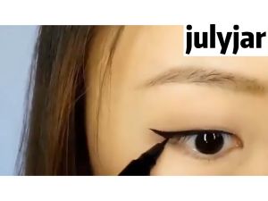 Lameila อายไลเนอร์ แห้งเร็ว ภายใน 3 วินาที กันน้ำ กันเหงื่อ หัวนุ่ม น้ำไหลลื่น วาดง่า อายไลเนอ ชนิดน้ํากันน้ําติดทนนาน