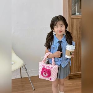 Túi xách caro gấu dâu Sanrio có dây kéo màu sắc nhẹ nhàng xinh xắn _ TingTing