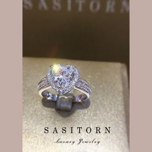 Sasitorn คุณเลือกเพชรเกรดดีที่สุด 2 ชุด Jewelry แหวนเพชร คุณสวยหรู ออกงาน สลับเพชรแท้ได้ เพชรแท้ชูบทองคำขาว ST108