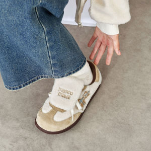 Warm Fleece Lined Flat Bottom Casual Shoes for Women Spring Season Comfortable Slip-On Shoes Adorable Fur Trim Cotton Shoes