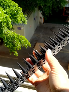 Plastik Anti Burung Duri / Paku Pasak Pengusir Burung / Matras Paku Anti Kucing