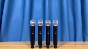 ไมค์โครโฟน ไมโครโฟนไร้สาย ไมโครโฟนแบบ 180 เมตร(ระยะทางรับ ไมค์ ไมโครโฟน ไมลอยไร้สาย ไมค์สาย ไมค์โครโฟนลอย ไมโครโฟนแบบพกพา ชุดรับ-ส่งไมโครโฟน ไมค์ลอยแบบพกพา ไมค์ ลอย ไร้ ไมค์บลูทูธ ไมค์คู่แบบมือถือ