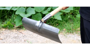 Garden Rake Cangkul Berkebun Besi Dengan Pacul Garuk Gali Dan Tanah 40cm*10cm