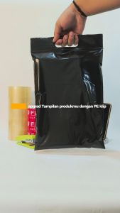 PLASTIK ZIPLOCK / KLIP POND UK. 30X38 + 7CM POLOS Warna HITAM isi 100 lembar