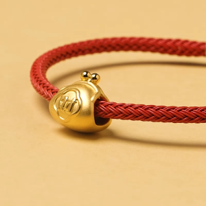 CHOW SANG SANG 周生生 Charme 999 24K Gold Chinese Fortune-Attracting Wallet charm for Women & Men 95930C  (Bracelet Not Included)