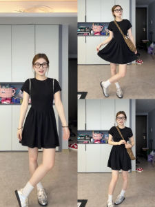 SUHUIQIAN | Audrey Hepburn Style Short Sleeve Fishtail Waist Accentuating Elegant Black Dress