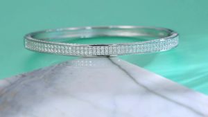 JIUZUAN 1.5MM Full Moissanite Bangle Bracelets For Women S925 Silver Lab Diamond Sparkling Spring Buckle Bracelets Jewelry Gifts