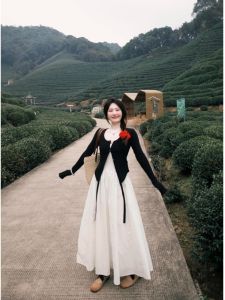 Ji Lu Studio Orange Peony Initials Frensh Tea Break Vacation Style Strap Dress Cardigan Set plus Size Elegant Long Sleeve A-Line Skirt