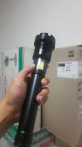 Đèn pin siêu sáng chip led XHP90-E1 sử dụng 2 pin sạc 26650