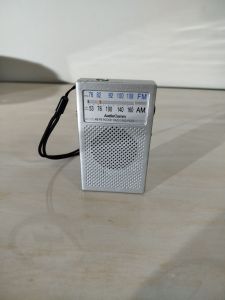 Đài radio mini bỏ túi hàng si Nhật bãi
