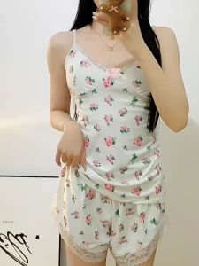 ชุดนอนลายดอก ชุดนอนลูกไม้ set 2 ชิ้น ลายดอกไม้ สวมใส่สบาย จัดส่งจากประเทศไทย.